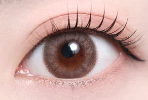 リナブラウン_スタッフ