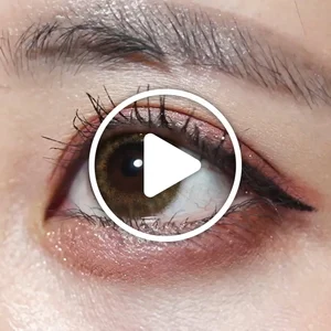 /product/491/_商品サムネイル_フォギーオリーブ着用動画 ニュアンスカラーでこなれ感を演出｜カラコン ワンデー