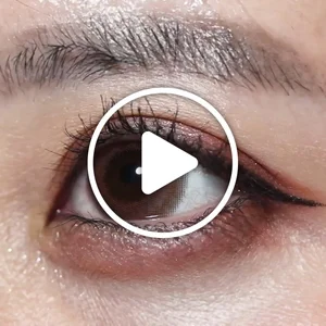 /product/545/_商品サムネイル_ルルコーラル着用動画 ニュアンスカラーでこなれ感を演出｜カラコン ワンデー