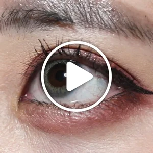 /product/505/_商品サムネイル_ラナグレー着用動画 最小サイズで作るリアルハーフeye  フチは本来の瞳を活かして作り 中間色カラーでザ・リアル瞳